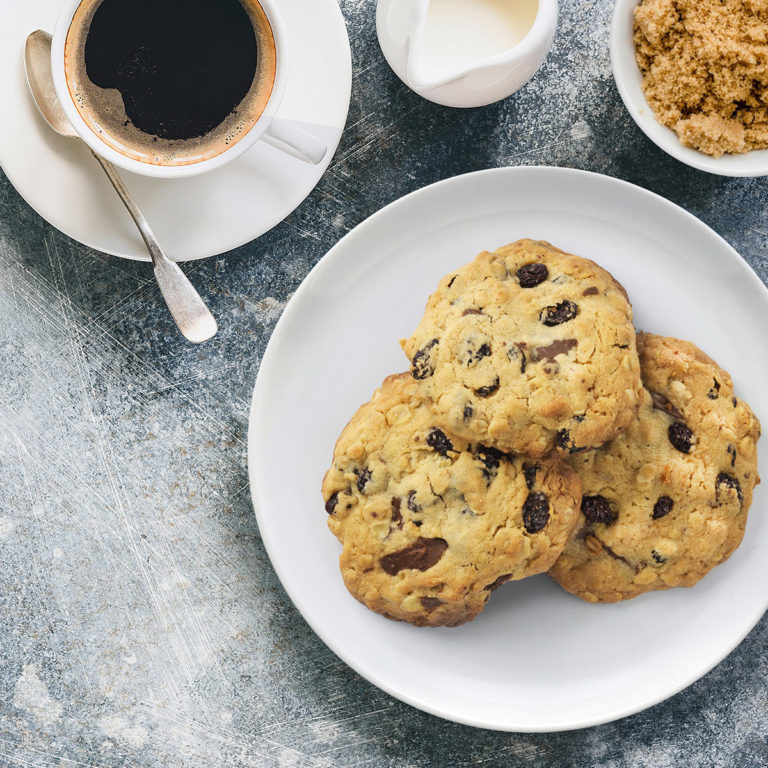 Jumbo Raisin & Chocolate Oat Cookies Cinderella